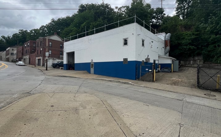 Pictures of Retail property located at 632 West Warrington Avenue, Pittsburgh, PA 15226 for lease - image #1