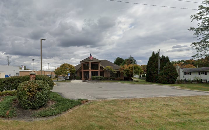 Pictures of Retail property located at 220 Richland Road, Marion, OH 43302 for lease - image #1