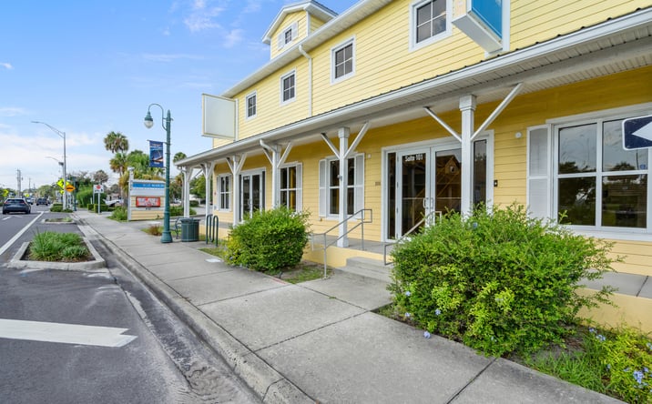 Pictures of Retail property located at 410 S Hopkins Ave, Units 100+101, Titusville, FL 32796 for lease - image #1