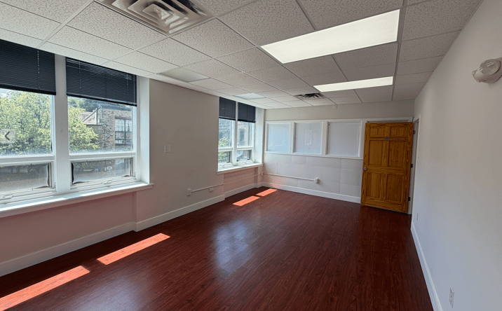 Pictures of Retail, Office property located at 3502 SCOTTS LN, PHILADELPHIA, PA 19129 for lease - image #1