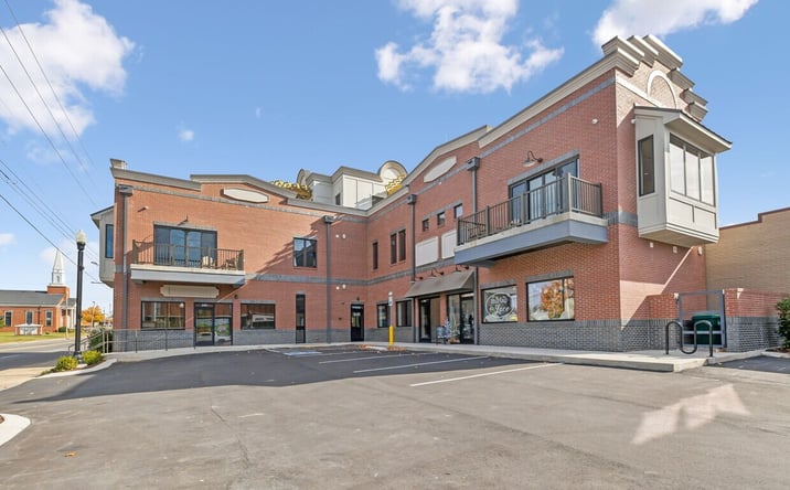 Pictures of Retail property located at 204 East Main Street, Lebanon, TN 37087 for lease - image #1