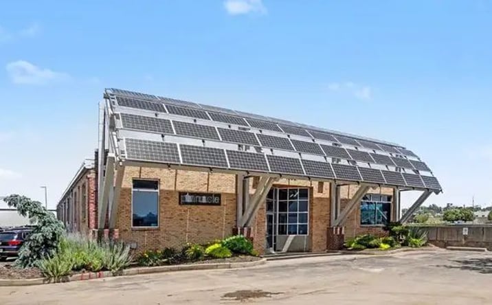 Pictures of Office property located at 1000 Front Ave NW, Grand Rapids, MI 49504 for lease - image #1