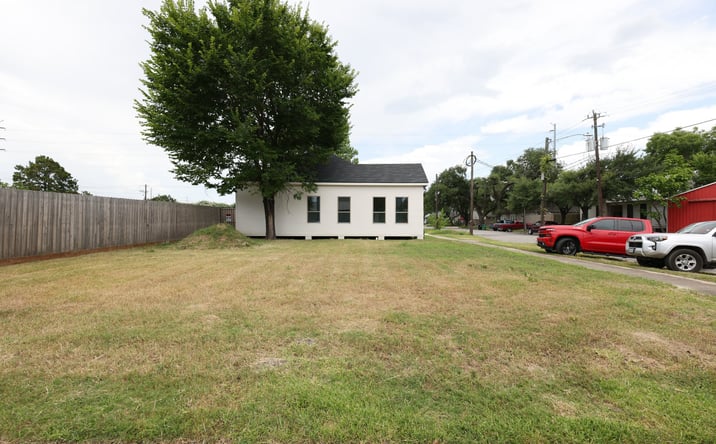 Pictures of Retail, Land property located at 219 Sampson Street, Houston, TX 77003 for lease - image #1