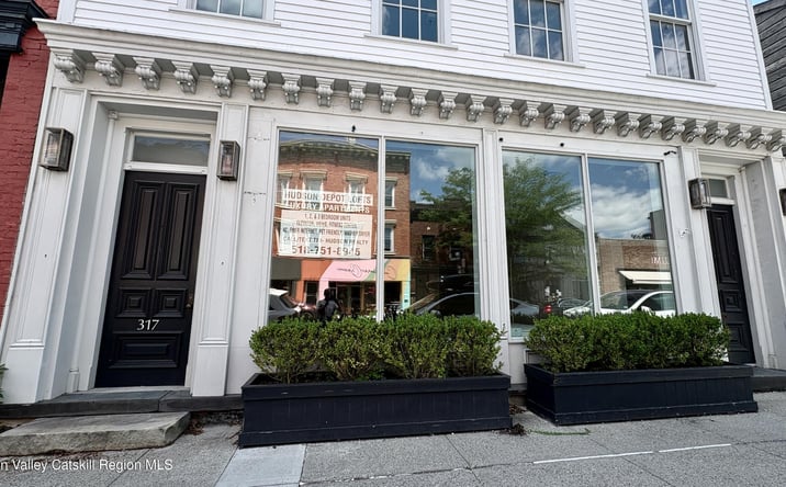 Pictures of Retail, Office, Special Purpose, Restaurant, Industrial, Land property located at 317-1/2 Warren Street Store, Hudson, NY 12534 for lease - image #1