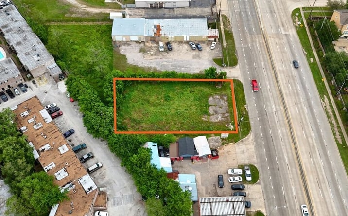 Pictures of Retail, Land property located at 10703 Main Street, Houston, TX 77025 for lease - image #1