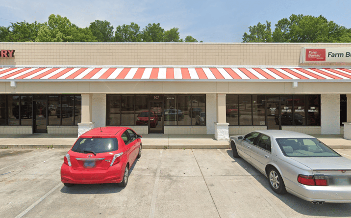 Pictures of Retail, Office property located at 7953 East Brainerd Road, Chattanooga, TN 37421 for lease - image #1