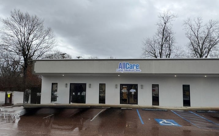 Pictures of Office, Retail, Special Purpose property located at 109 Eureka St, Batesville, MS 38606 for lease - image #1