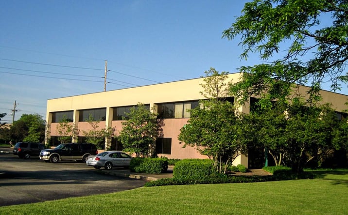 Pictures of Industrial property located at 990 S 9th St, Louisville, KY 40203 for lease - image #1
