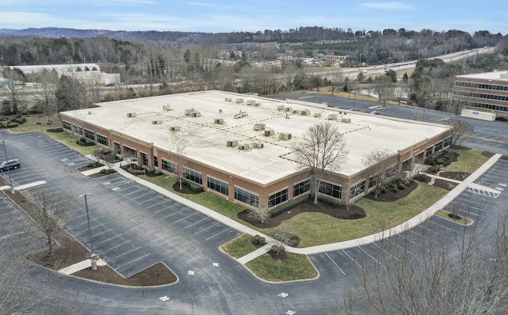 Pictures of Office property located at 1431 Centerpoint Blvd, Knoxville, TN 37932 for lease - image #1