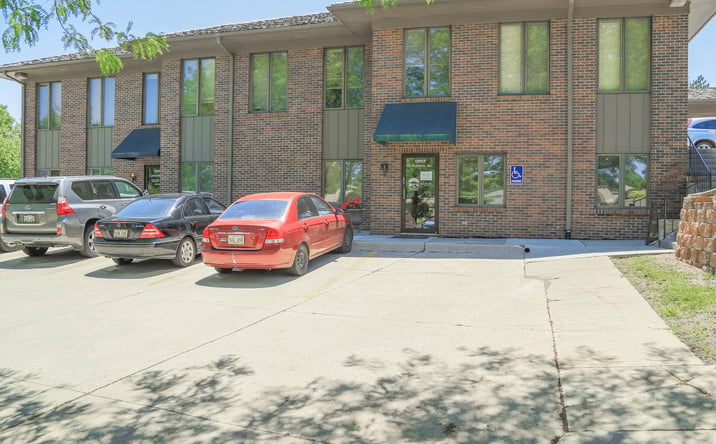 Pictures of Office property located at 2504 S 119th St, Omaha, NE 68144 for lease - image #1