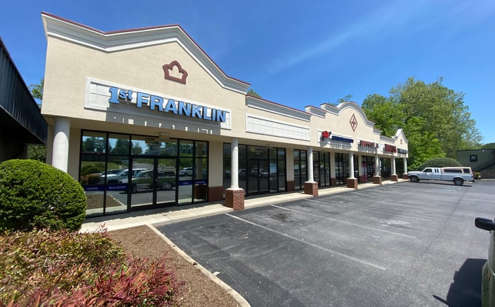 Pictures of Retail, Office, Restaurant property located at 1250 Volunteer Pkwy, Bristol, TN 37620 for lease - image #1