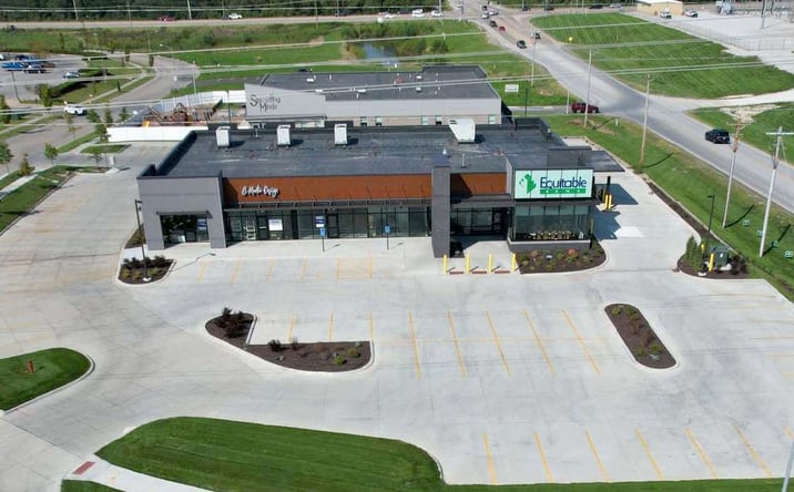 Pictures of Retail property located at 20112 Pierce St, Omaha, NE 68130 for lease - image #1