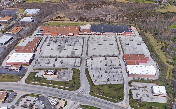 Pictures of Retail property located at 13901 Manchester Rd, Ballwin, MO 63011 for lease - image #1