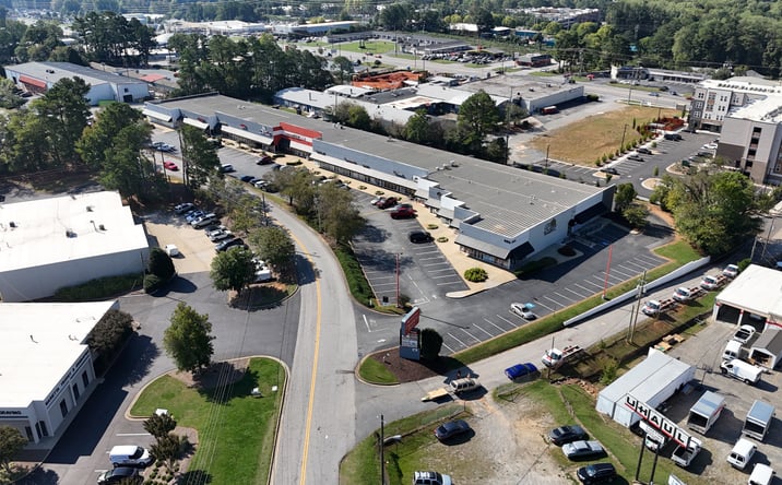 Pictures of Retail property located at 562 Wylie Rd SE, Marietta, GA 30060 for lease - image #1