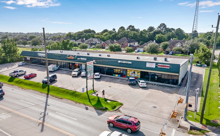 Pictures of Retail, Office, Industrial property located at 2810 Louetta Rd, Spring, TX 77388 for lease - image #1