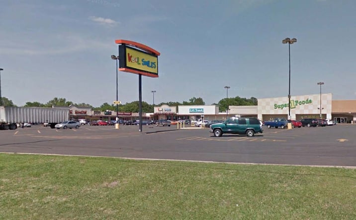 Pictures of Retail property located at 3709 Jewella Road, Shreveport, LA 71109 for lease - image #1