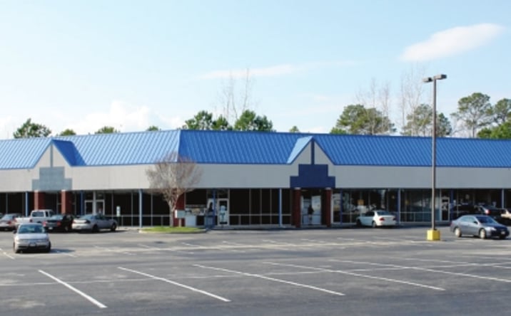 Pictures of Retail property located at 10143-10153 Jefferson Avenue, Newport News, VA 23605 for lease - image #1