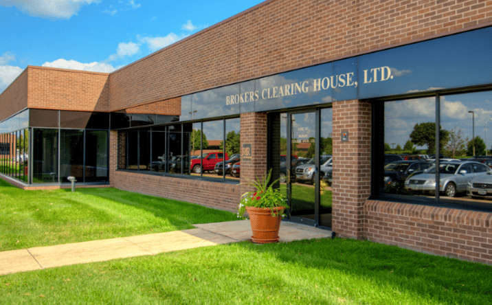 Pictures of Office property located at 4546 Corporate Drive, West Des Moines, IA 50266 for lease - image #1