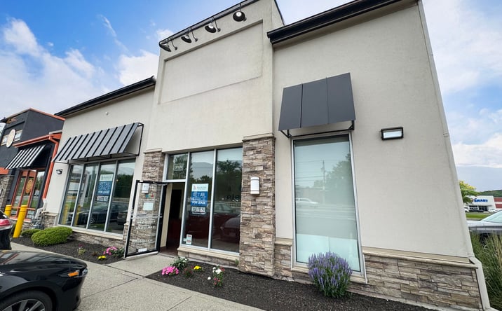 Pictures of Retail property located at 379 Russell St, Hadley, MA 01035 for lease - image #1
