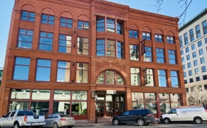 Pictures of Office property located at 131 W 2ND Street #3rd F, Davenport, IA 52801 for lease - image #1