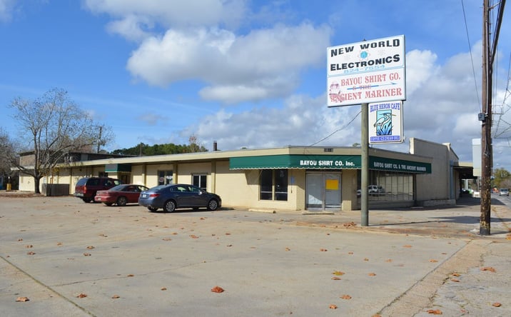 Pictures of Retail, Office property located at 14060 S. Wintzell Ave, Bayou La Batre, AL 36509 for lease - image #1
