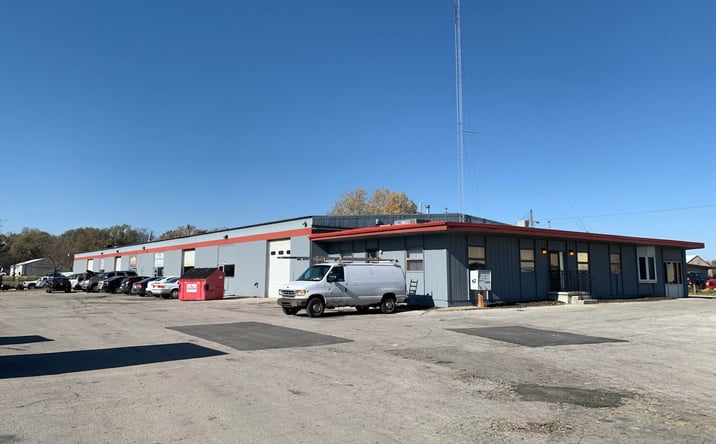 Pictures of Industrial property located at 2320 Keystone Dr, Omaha, NE 68134 for lease - image #1