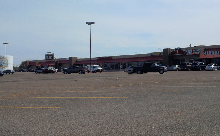 Pictures of Retail property located at 1901-1935 W Wheeler Ave, Aransas Pass, TX 78336 for lease - image #1