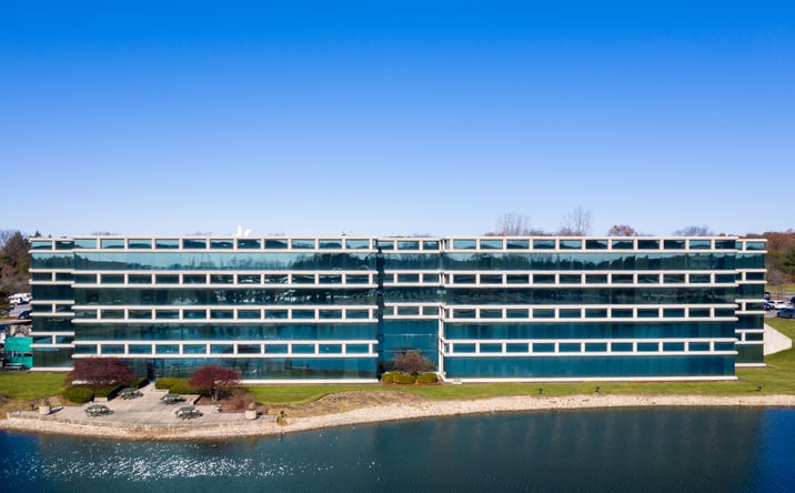 Pictures of Office property located at 2801 Lakeside Dr, Deerfield, IL 60015 for lease - image #1