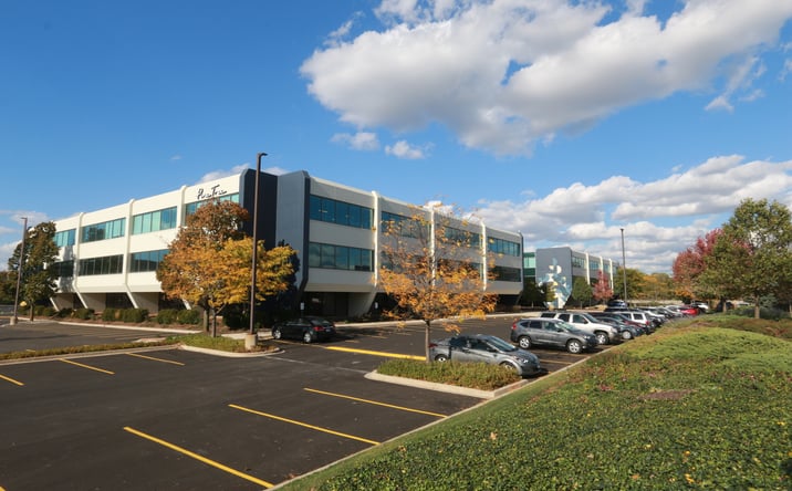 Pictures of Office property located at 814 Commerce Dr, Oak Brook, IL 60523 for lease - image #1