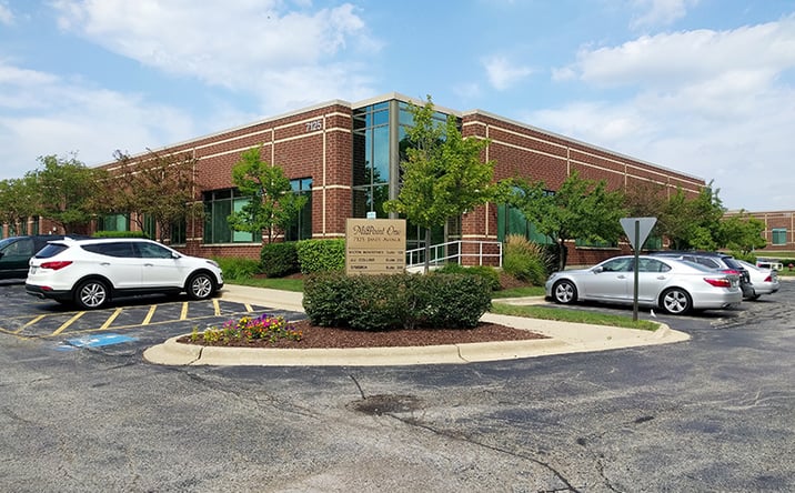 Pictures of Office property located at 7125 Janes Ave, Woodridge, IL 60517 for lease - image #1