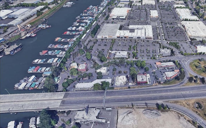 Pictures of Retail property located at I-5 & N Center Ave at Jantzen Beach, Portland, OR 97212 for lease - image #1