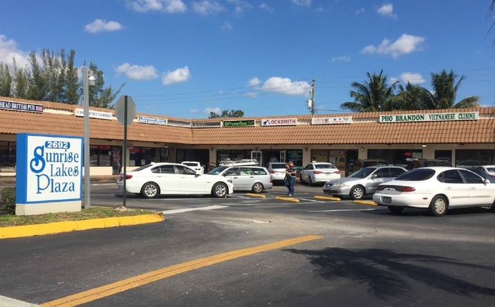 Pictures of Retail property located at 2692 N University Dr, Sunrise, FL 33322 for lease - image #1