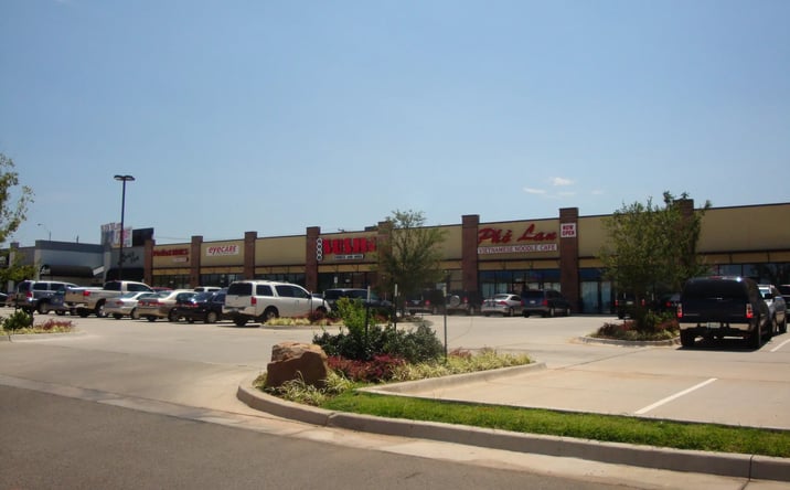 Pictures of Retail property located at 1619 S Interstate Dr, Norman, OK 73072 for lease - image #1