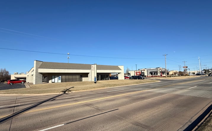 Pictures of Retail, Office property located at 3625 W. Main Street, Norman, OK 73072 for lease - image #1