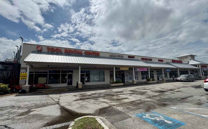 Pictures of Retail property located at 2887 W New Haven Ave, West Melbourne, FL 32904 for lease - image #1