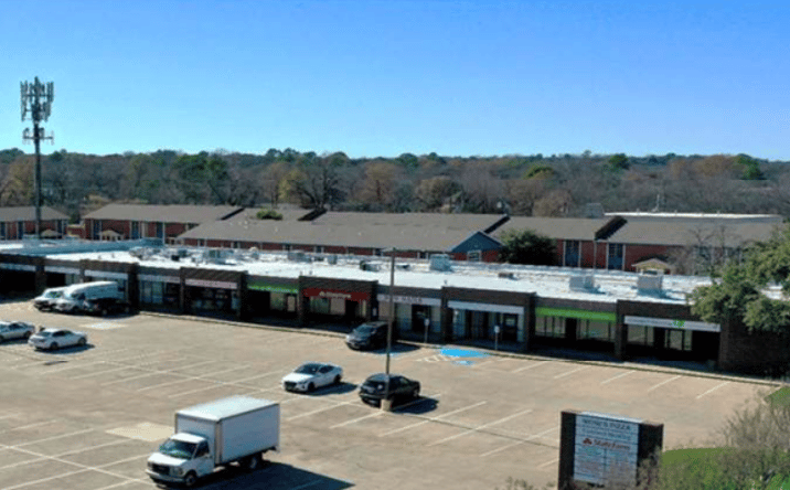 Pictures of Retail property located at 1714 W Randol Mill Rd, Arlington, TX 76012 for lease - image #1