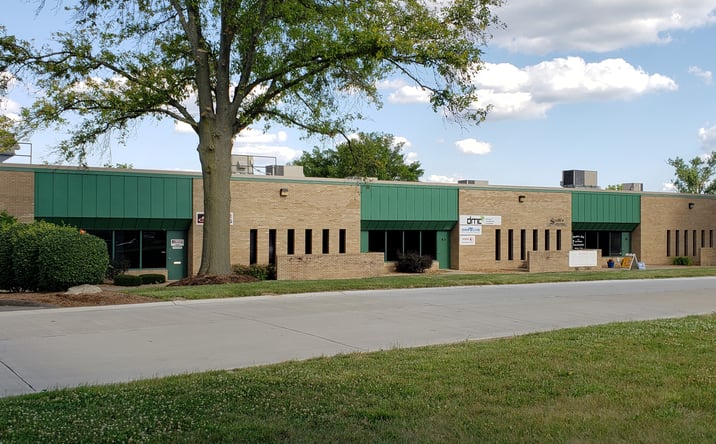 Pictures of Industrial property located at 36 Worthington Access Dr, Maryland Heights, MO 63043 for lease - image #1