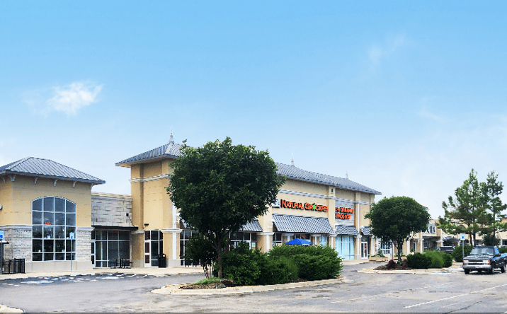 Pictures of Retail property located at 3325 S Blvd, Edmond, OK 73013 for lease - image #1