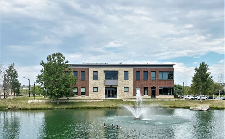 Pictures of Retail, Office, Restaurant property located at 440 Fairway Dr, West Des Moines, IA 50266 for lease - image #1