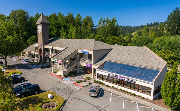 Pictures of Retail property located at 240 NW Gilman Blvd, Issaquah, WA 98027 for lease - image #1