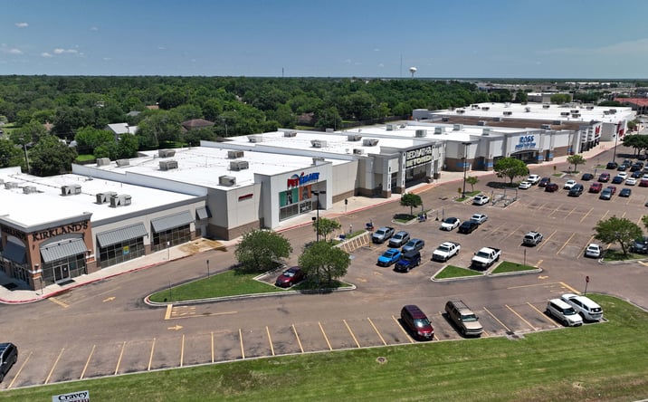 Pictures of Retail property located at NE Zac Lentz Pkwy, Victoria, TX 77904 for lease - image #1