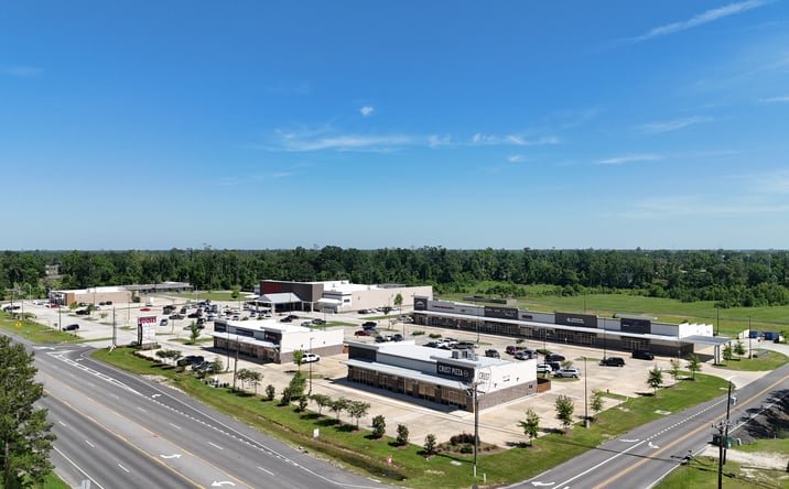 Pictures of Retail, Restaurant property located at 1355 Sam Houston Jones Pkwy, Lake Charles, LA 70611 for lease - image #1