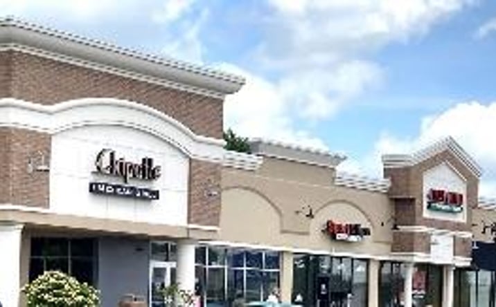 Pictures of Retail property located at 6124 Wilmington, Sugarcreek Twp, OH 45459 for lease - image #1