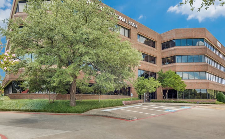 Pictures of Office property located at 1801 N Hampton Rd, DeSoto, TX 75115 for lease - image #1