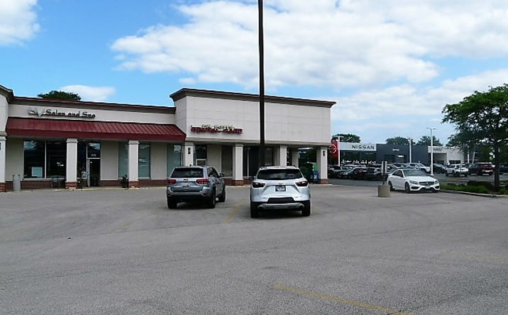 Pictures of Retail, Office property located at 908 S Milwaukee Ave, Libertyville, IL 60048 for lease - image #1