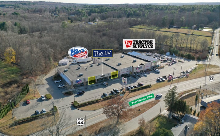 Pictures of Retail, Restaurant property located at 97 Providence Pike, Putnam, CT 06260 for lease - image #1