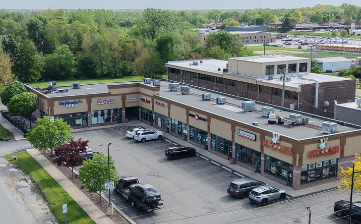 Pictures of Retail property located at 7831 W 95th St, Hickory Hills, IL 60457 for lease - image #1