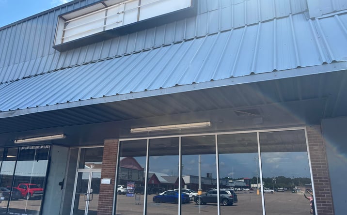 Pictures of Retail property located at 12100 Highway 49, 612 , 612, Gulfport, MS 39503 for lease - image #1
