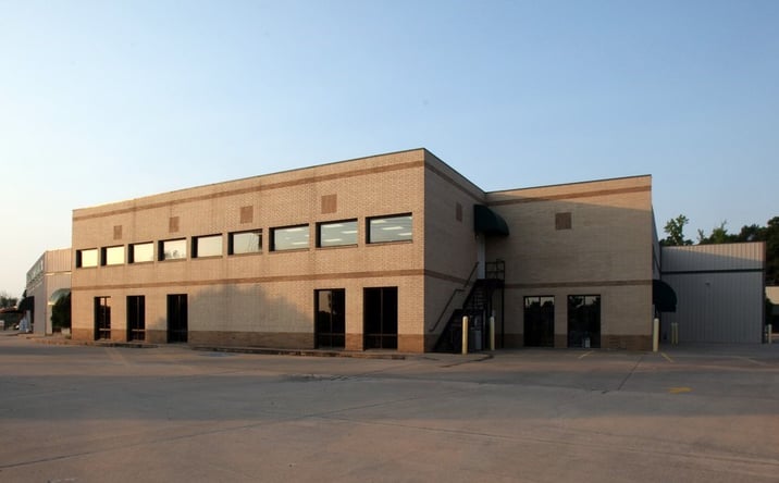 Pictures of Retail, Office, Industrial property located at 9800 Maumelle Blvd, Maumelle, AR 72113 for lease - image #1