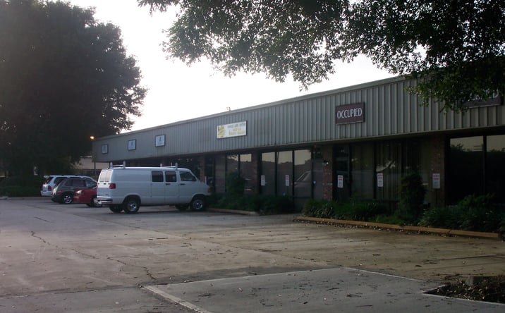 Pictures of Industrial property located at 102 Drennen Rd, Orlando, FL 32806 for lease - image #1